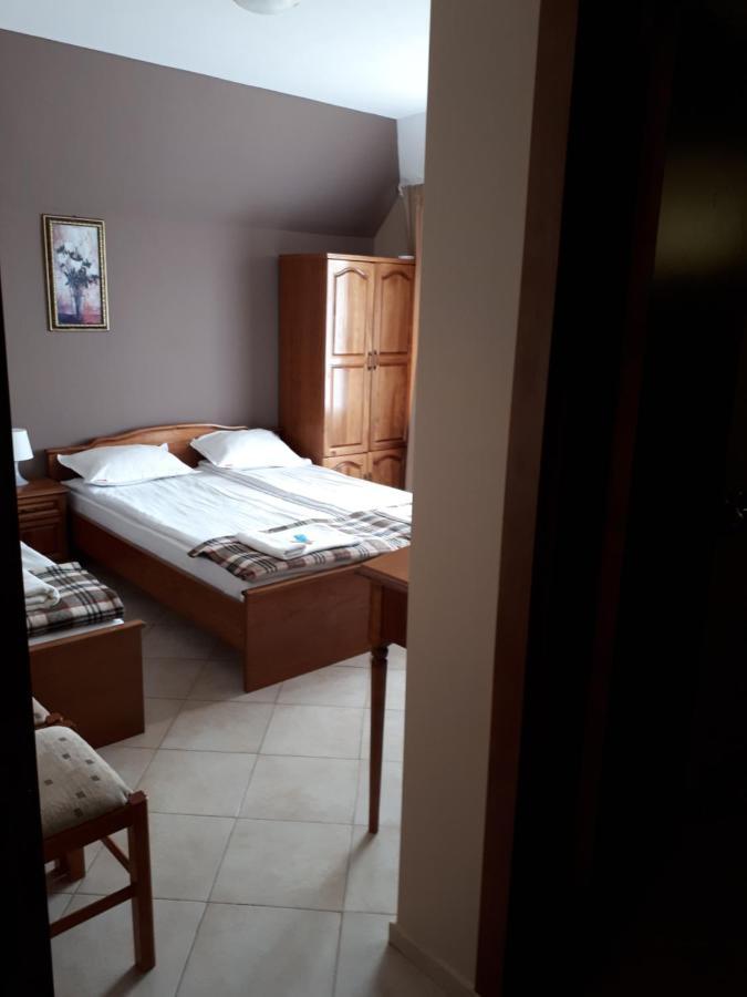 Family Hotel Gogov Sinemoretz Ruang foto