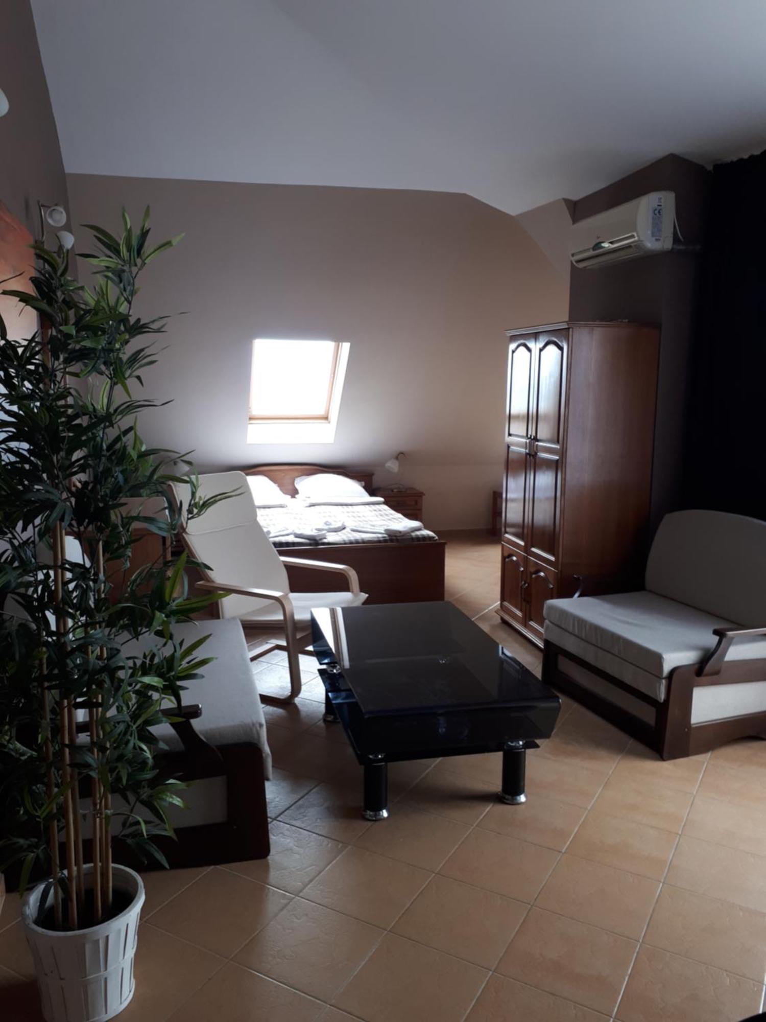 Family Hotel Gogov Sinemoretz Ruang foto