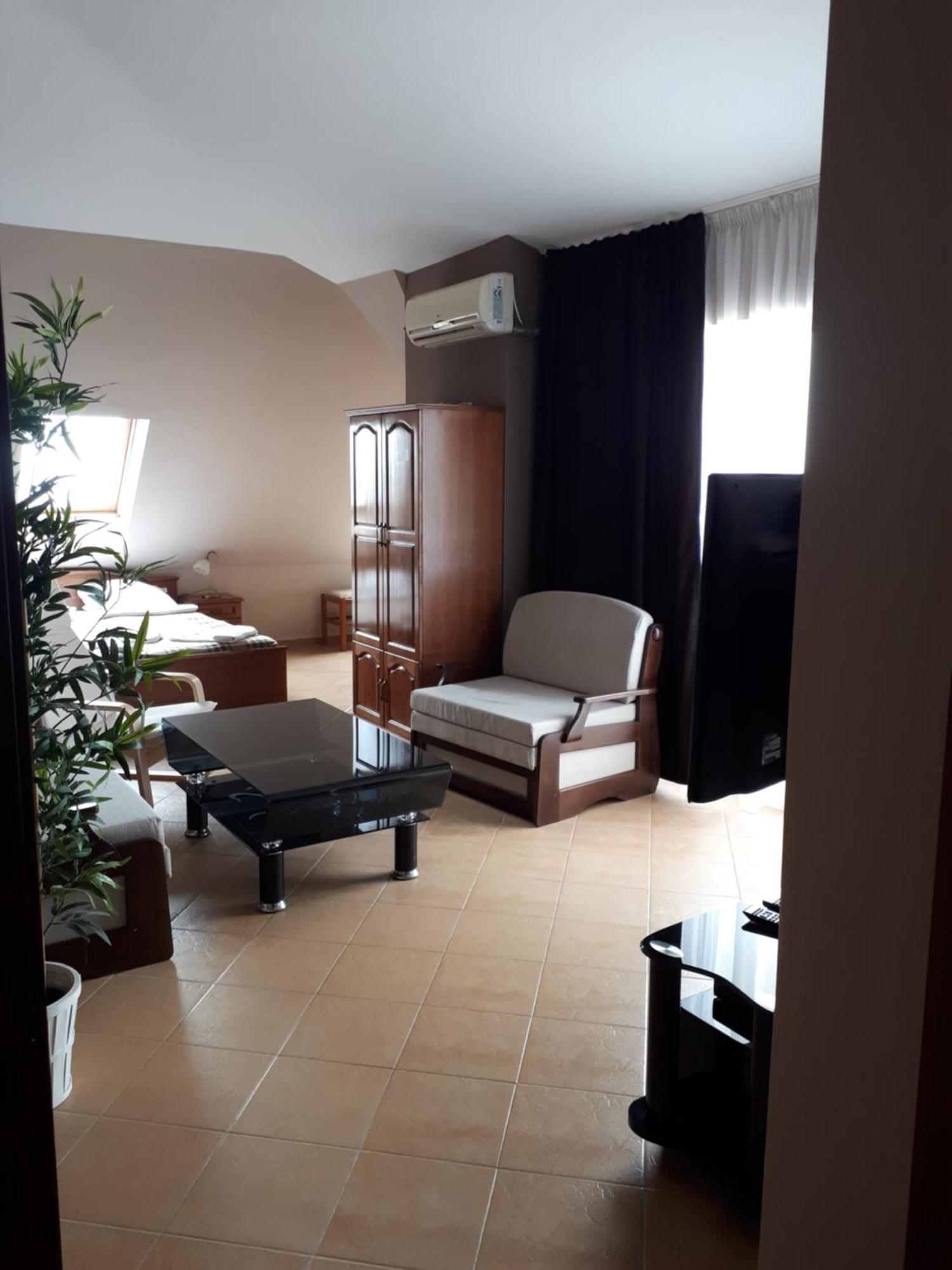 Family Hotel Gogov Sinemoretz Ruang foto
